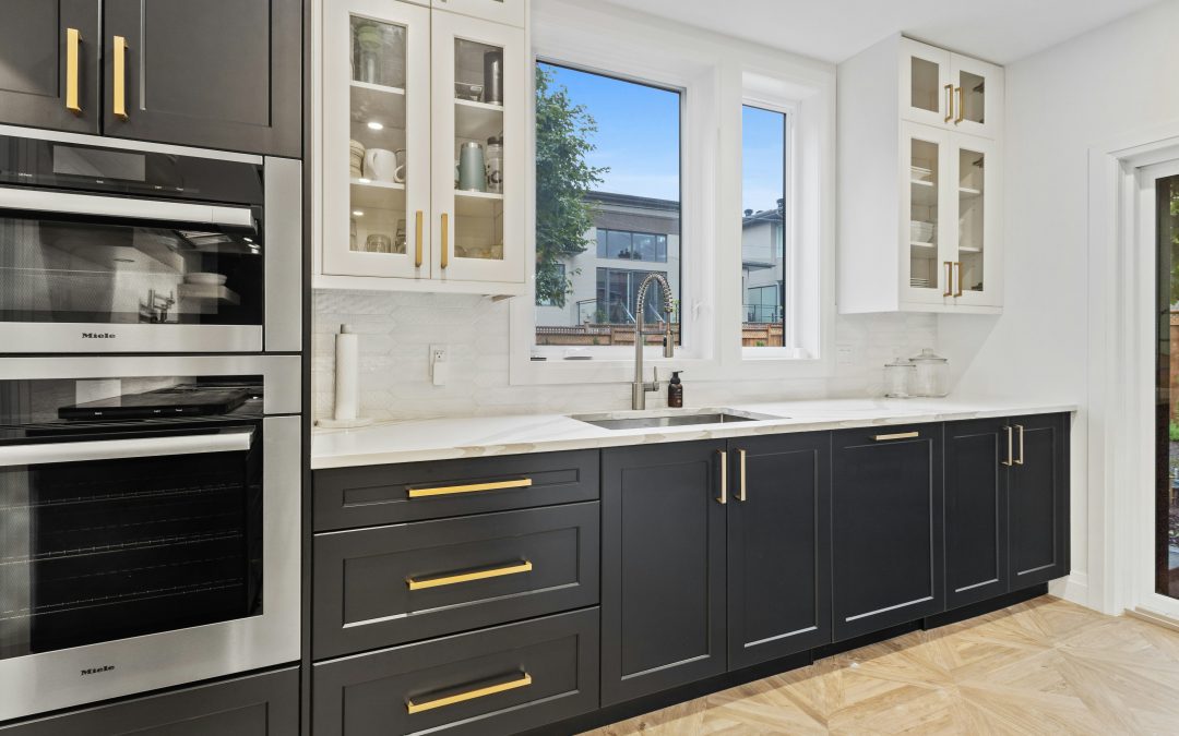 painting cabinets with chalk paint