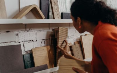 How to Choose Materials for Custom Cabinets: A Homeowner’s Guide to Lasting Quality